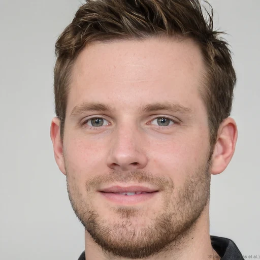 Luca R.